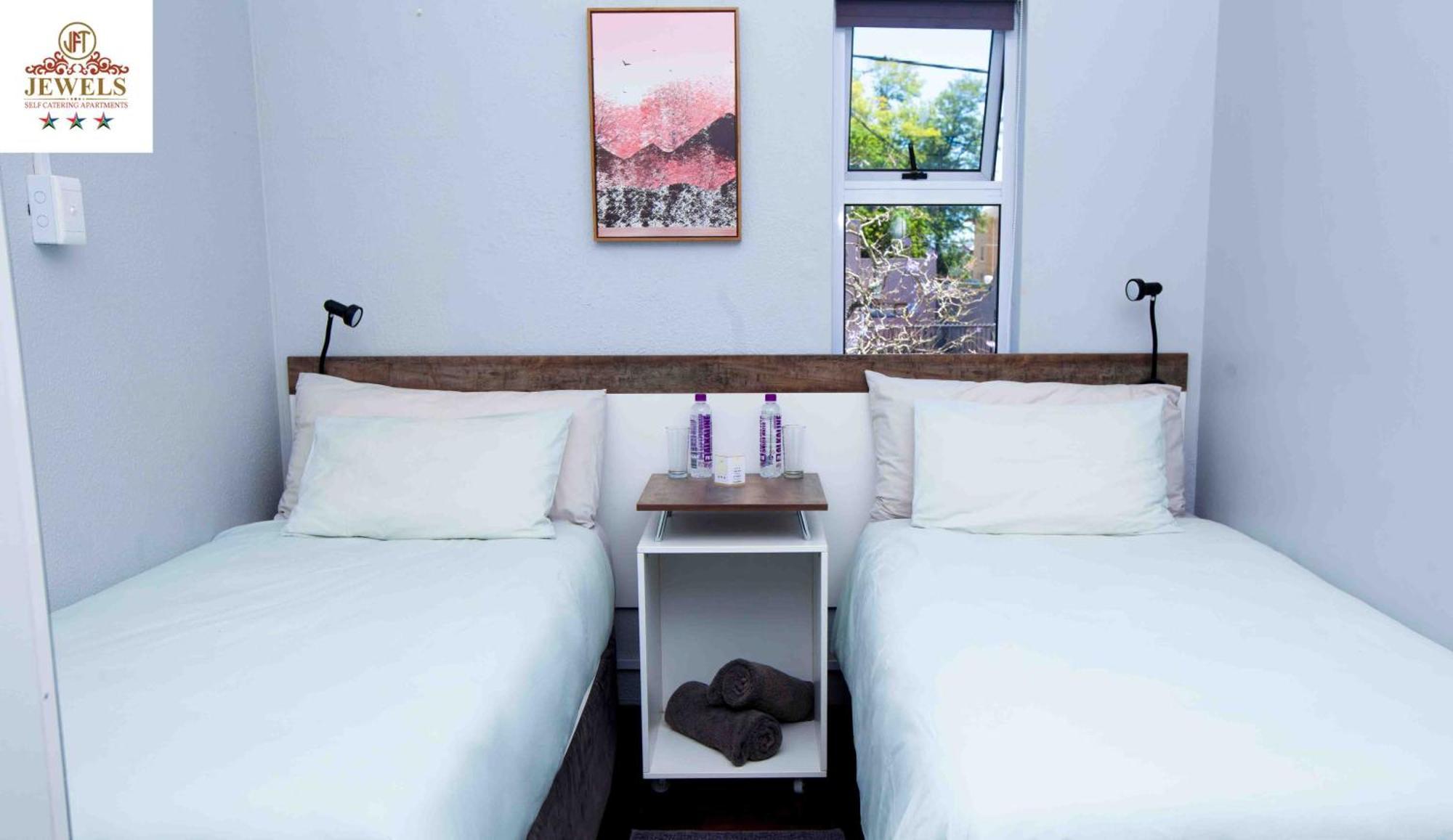 לינה וארוחת בוקר איסט לונדון Jft Self Catering Units מראה חיצוני תמונה