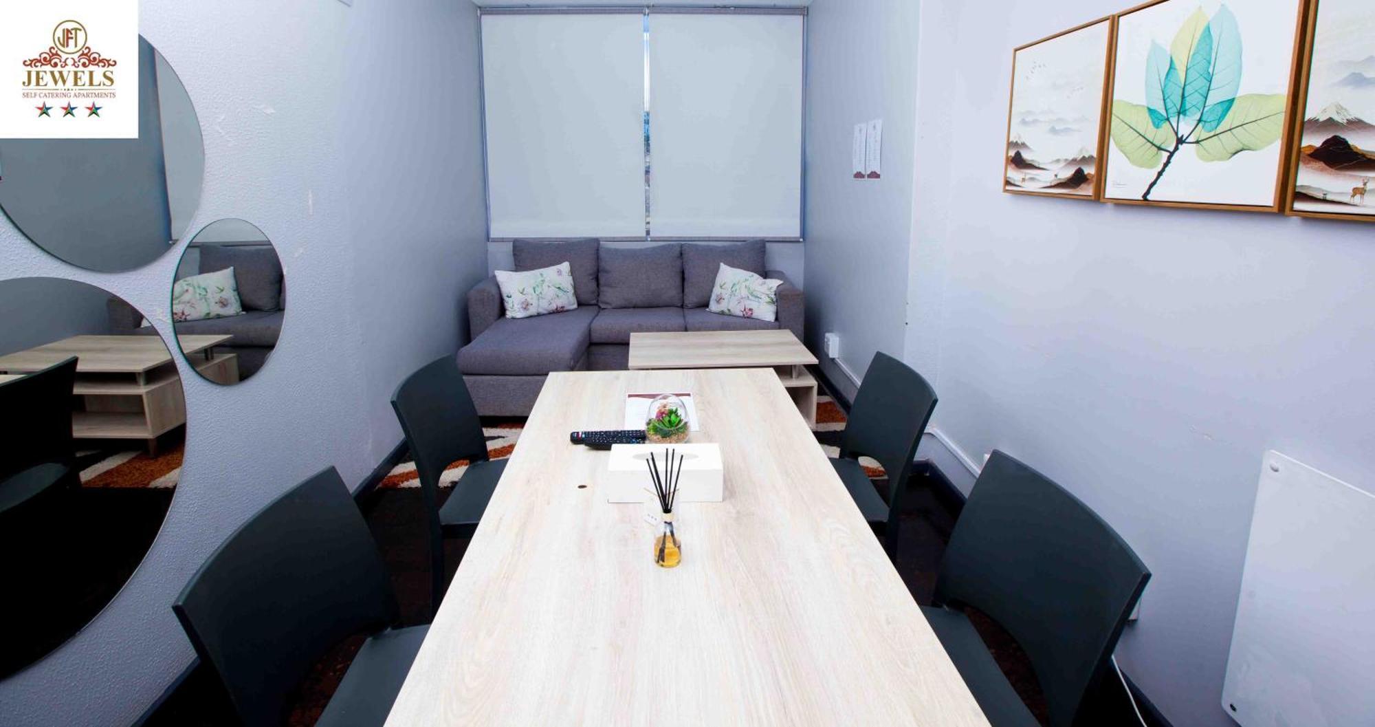 לינה וארוחת בוקר איסט לונדון Jft Self Catering Units מראה חיצוני תמונה