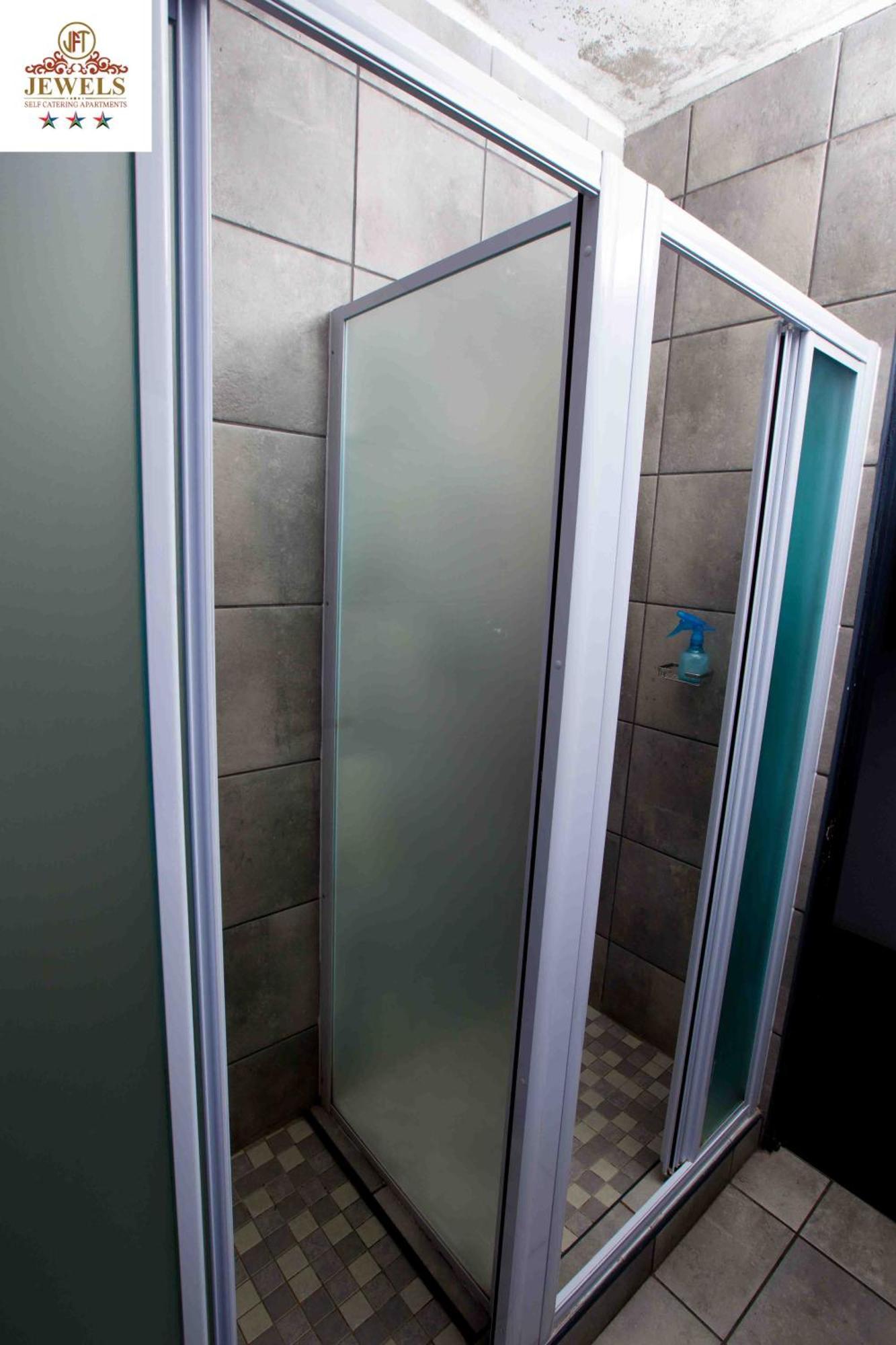 לינה וארוחת בוקר איסט לונדון Jft Self Catering Units מראה חיצוני תמונה